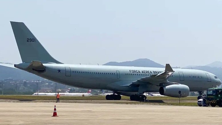 Terceiro voo da FAB com repatriados do Líbano chega ao Brasil