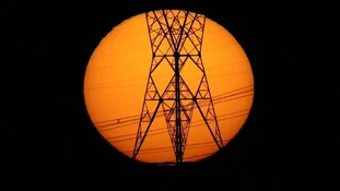 Consumo de energia tem queda após 12 meses em alta