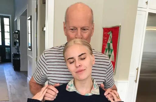 Família de Bruce Willis mostra nova foto do ator