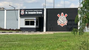 Corinthians: Polícia investiga origem de câmeras 'não oficiais' no CT Joaquim Grava