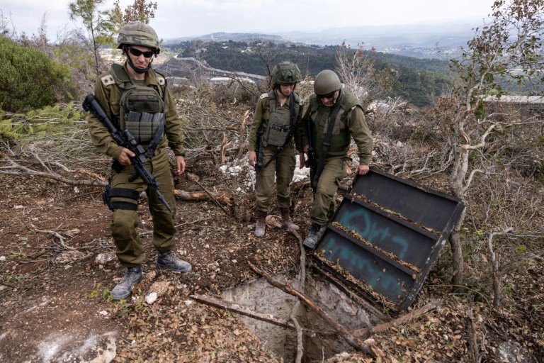 Exército de Israel leva jornalistas a zona de operações no sul do Líbano