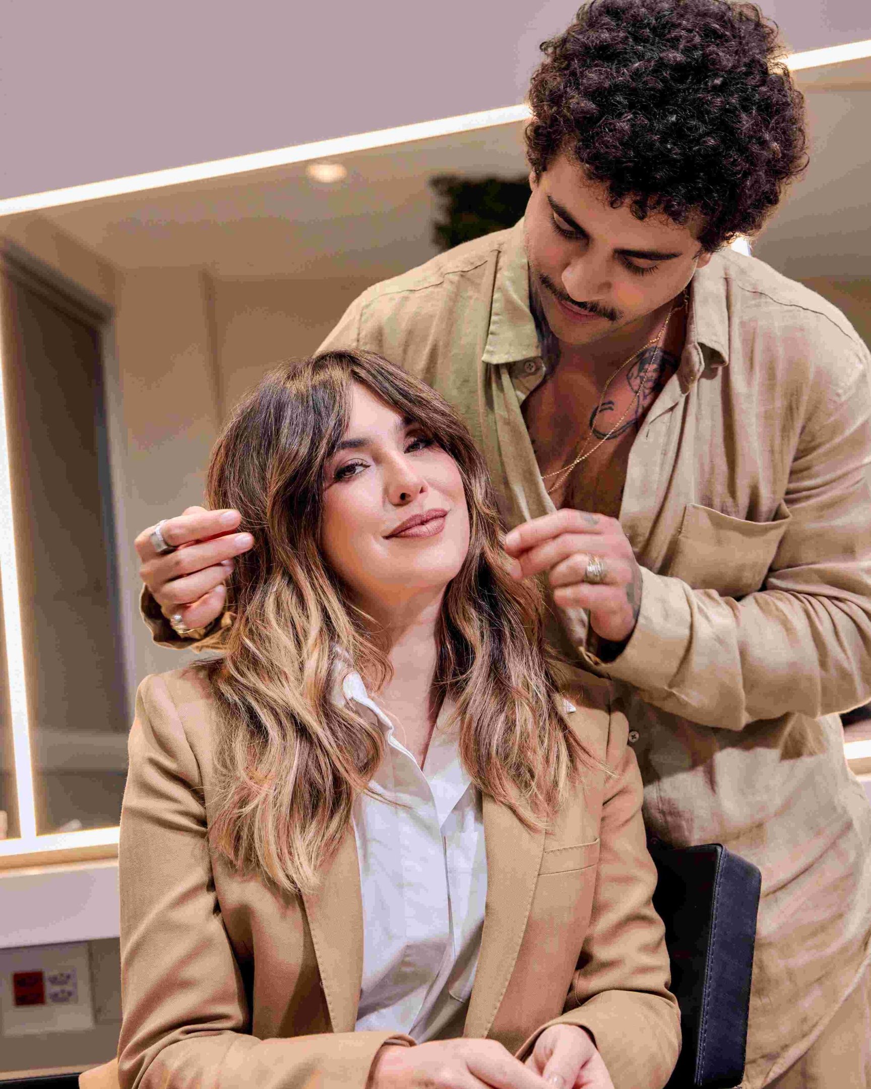 Fernanda Paes Leme passa por transformação no visual com Beleza na Web e Cadiveu Professional