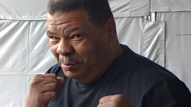 Maguila deixa mulher advogada e 3 filhos: conheça família, apelido e curiosidades do boxeador
