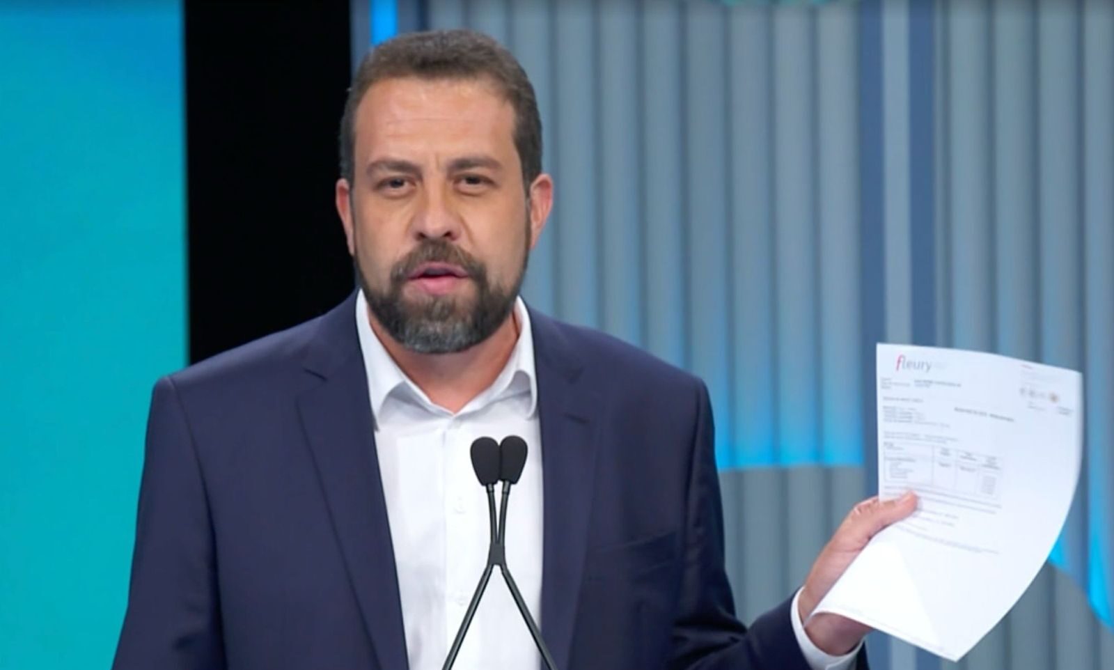 Boulos pede à Justiça suspensão de redes de Marçal e investigação por falsificação de documento