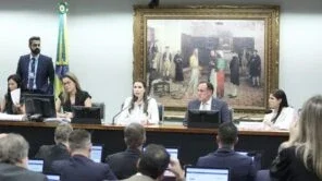 CCJ aprova PEC que limita decisões individuais de ministros do STF