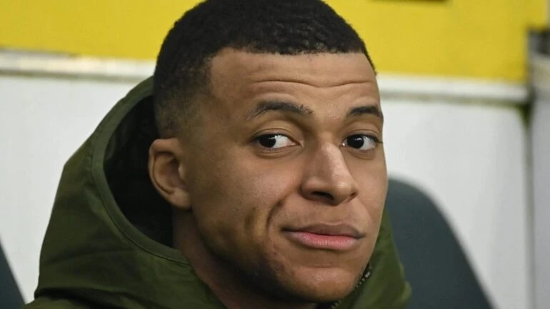 Deschamps volta a deixar Mbappé fora da lista de convocados da seleção francesa