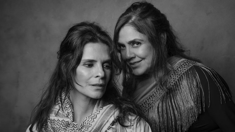 istoé, istoé cultura, peça, helena ranaldi, por trás das flores
