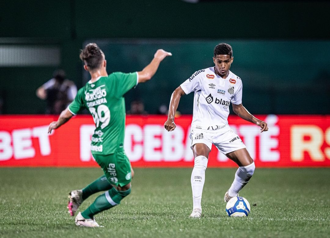 Santos mostra enorme preguiça, leva virada da Chapecoense e pode perder a liderança da Série B