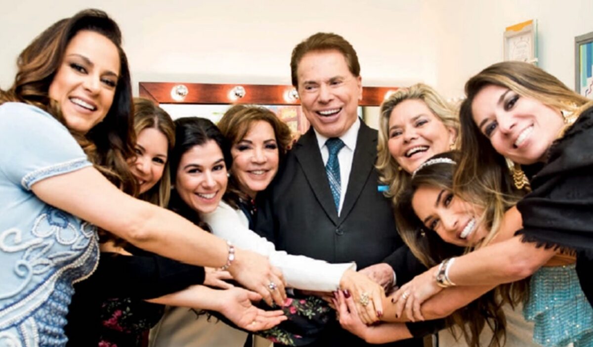 Glow News - SBT vai falir? Filhas de Silvio Santos provocam demissões e adotam a mesma medida da Globo; entenda