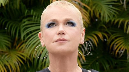 Escritório de Xuxa aciona a Justiça contra banda que fez show com sósia da apresentadora