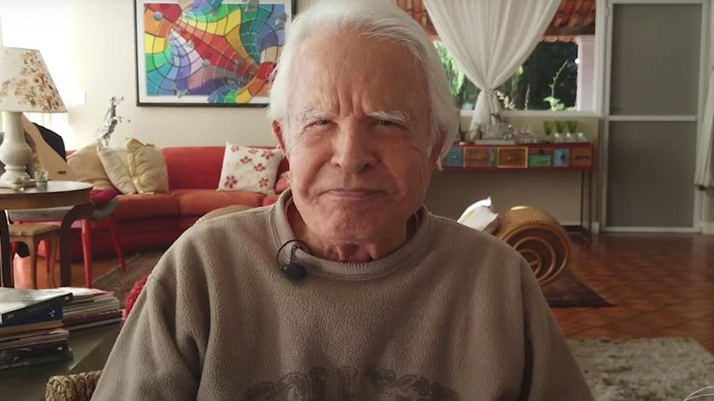 Morte de Cid Moreira: famosos lamentam e prestam homenagem nas redes sociais