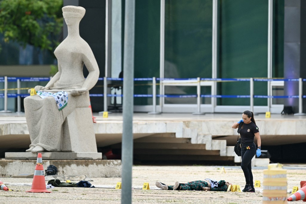 Homem-bomba morreu em frente ao prédio do STF