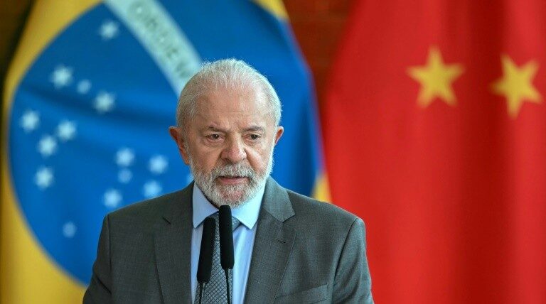 Governo Lula inclui supersalários na PEC do pacote de cortes, mas deixa militares de fora