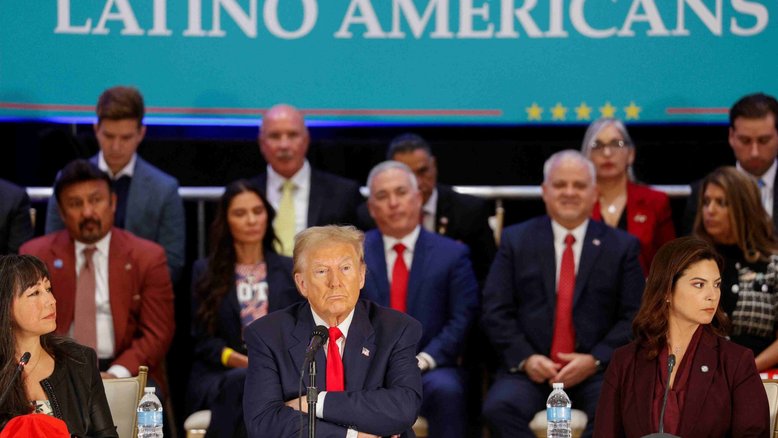 Donald Trump participa de encontro com representantes da comunidade latina na Florida | Marco Bello/Reuters