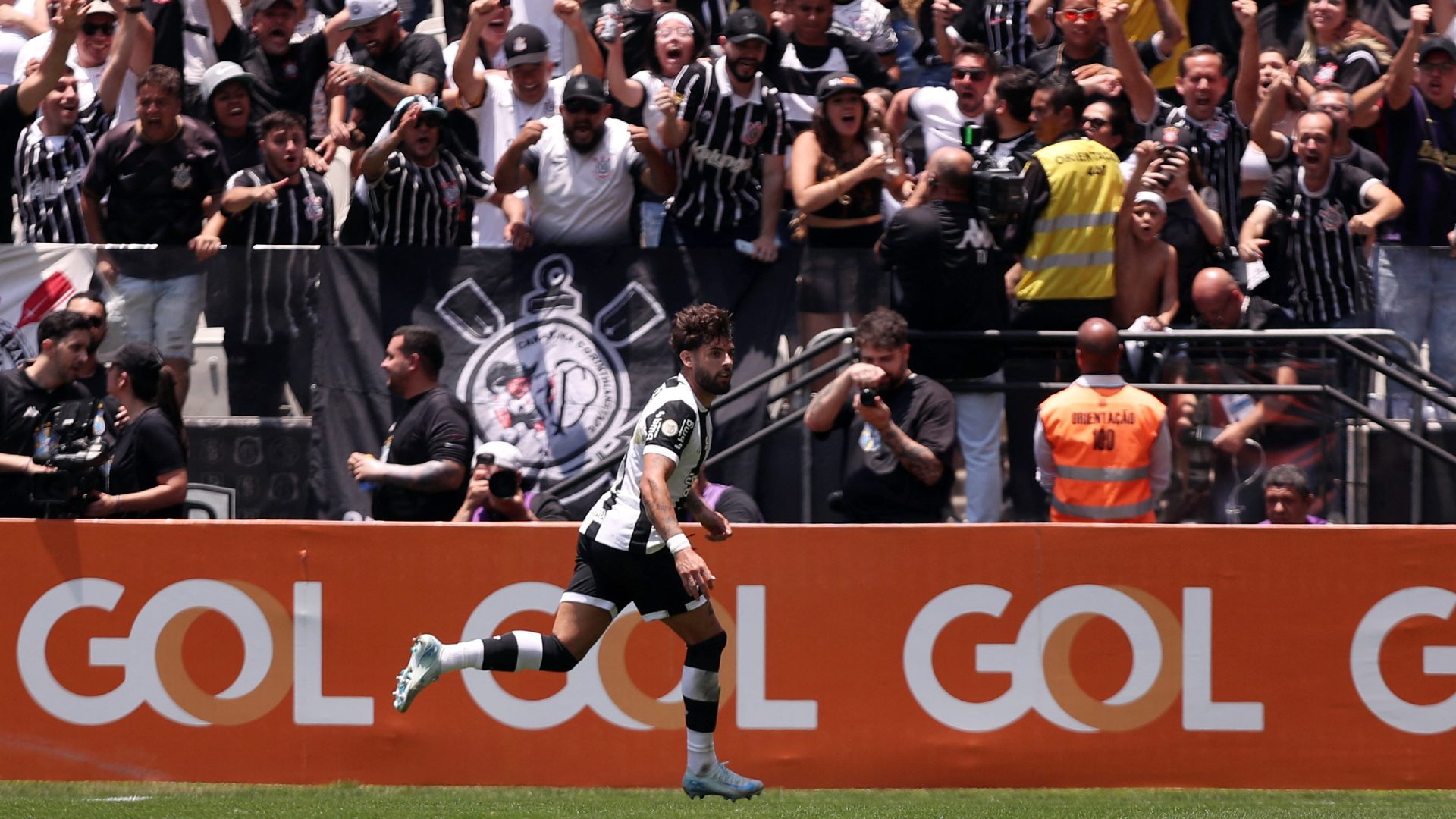 Yuri Alberto tem lesão muscular constatada e Corinthians usará ataque reserva diante do Vasco