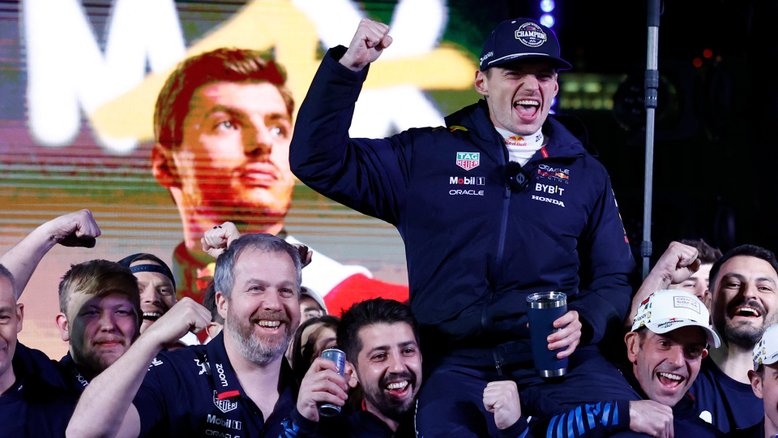 Verstappen conquista tetracampeonato mesmo chegando em 5º; Russell vence o GP de Las Vegas