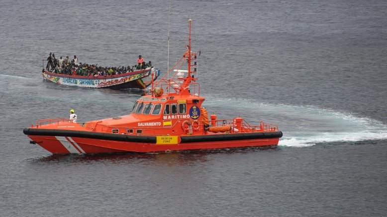 Espanha planeja regularizar dezenas de milhares de imigrantes todo ano