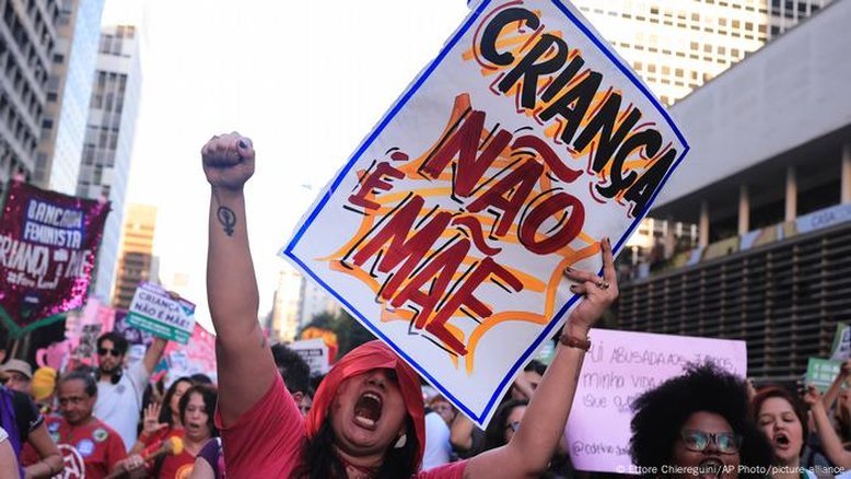 CCJ da Câmara aprova PEC que proíbe aborto legal