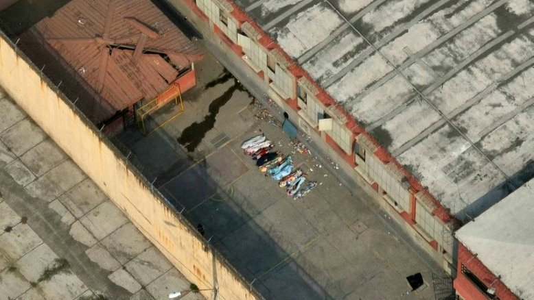 Confronto entre presos deixa 15 mortos em prisão no Equador