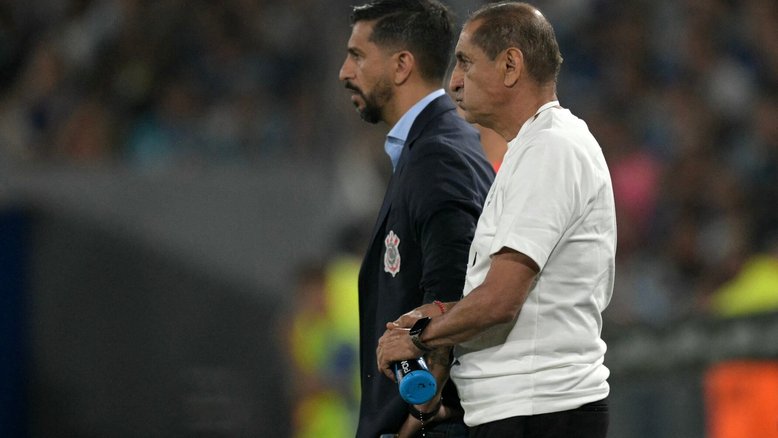 Ramón Díaz é demitido e não comanda mais o Corinthians