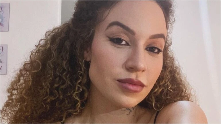 Após supostos áudios racistas de Ana Paula Minerato, cantora Ananda agradece apoio