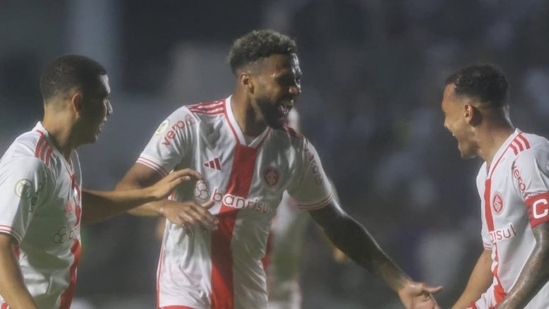 Internacional venceu o Vasco em São Januário