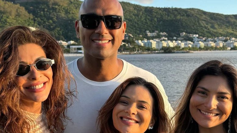 Juliana Paes compartilhou fotos com os irmãos Carlos Henrique Paes Jr, Mariana Paes e Rosana Paes