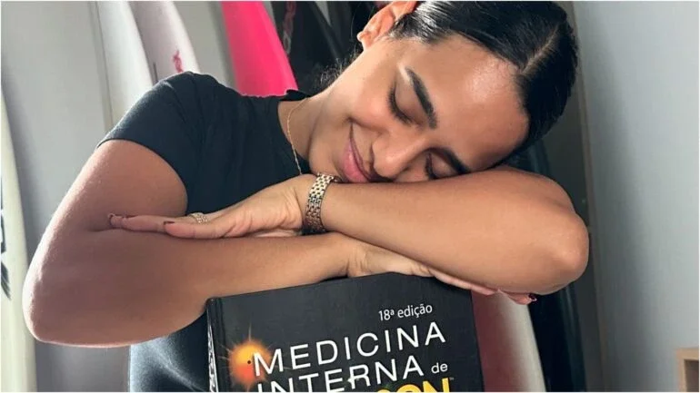 Mirella Santos gera polêmica ao brincar sobre ter concluído a faculdade de Medicina: 
