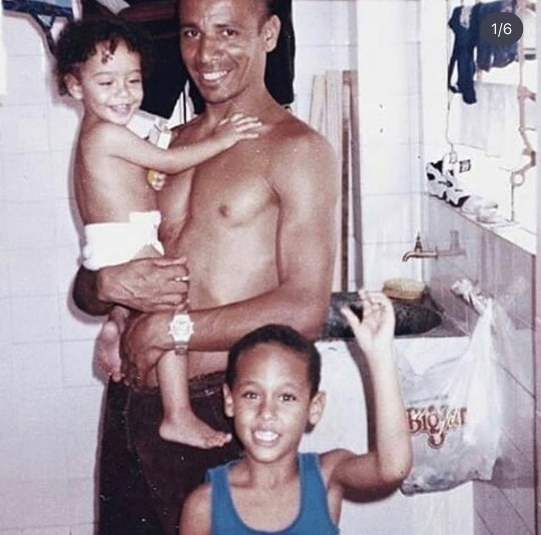Pai de Neymar Jr. desabafa sobre a filha, Rafaella: 'Dá mais trabalho que meu filho' 2 Pai de Neymar Jr. desabafa sobre a filha, Rafaella: 'Dá mais trabalho que meu filho'