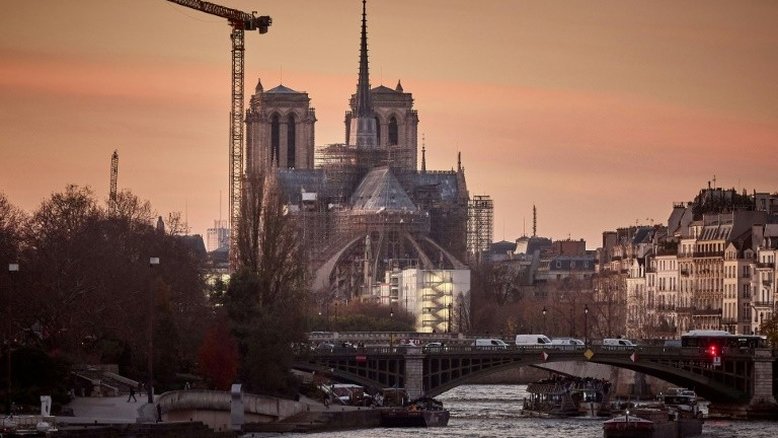 Com presença de príncipe William e Trump, catedral de Notre-Dame reabre em Paris após 5 anos