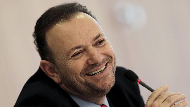 PT precisa estar mais presente na vida real da sociedade, diz provável sucessor de Gleisi