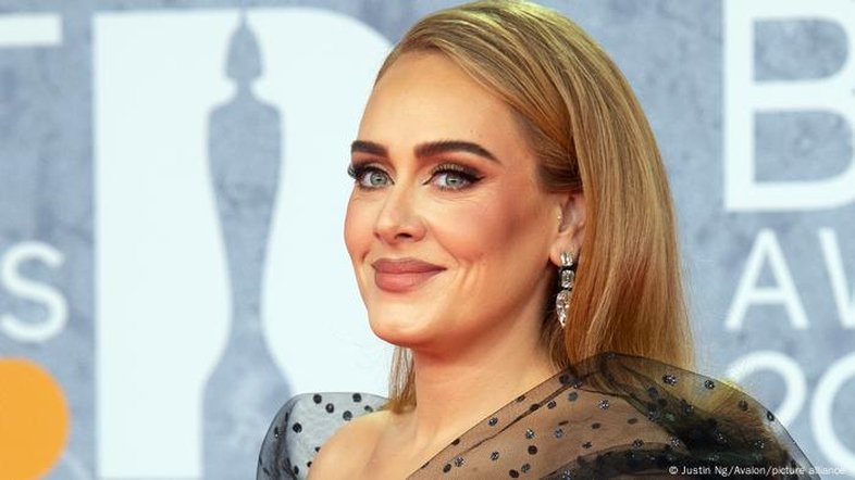 Justiça do Rio ordena retirada de música de Adele de plataformas