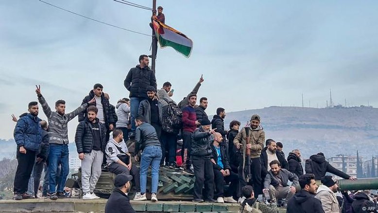 Rebeldes sírios tomam Damasco e anunciam fim do regime de Assad