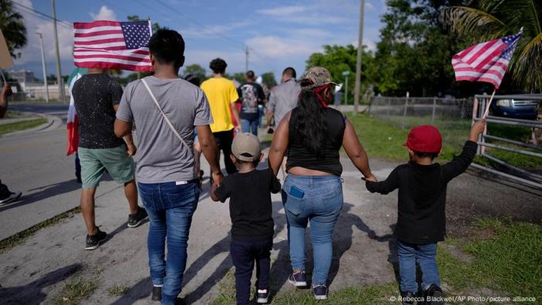 Plano de deportação em massa de Trump é viável?
