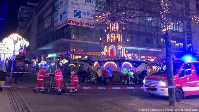 Cidadão saudita é detido após atropelamento em massa em mercado de Natal na Alemanha; ao menos dois mortos e dezenas de feridos