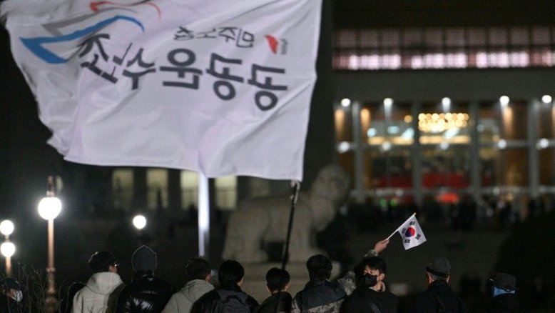 Caos na Coreia do Sul, exemplo de fragilidade e resiliência da democracia
