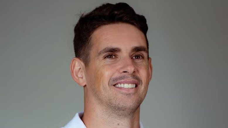 Oscar deverá utilizar a camisa 8 do tricolor do Morumbi