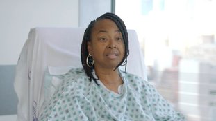 Mulher recebe rim de porco em transplante nos EUA: 'Segunda chance'