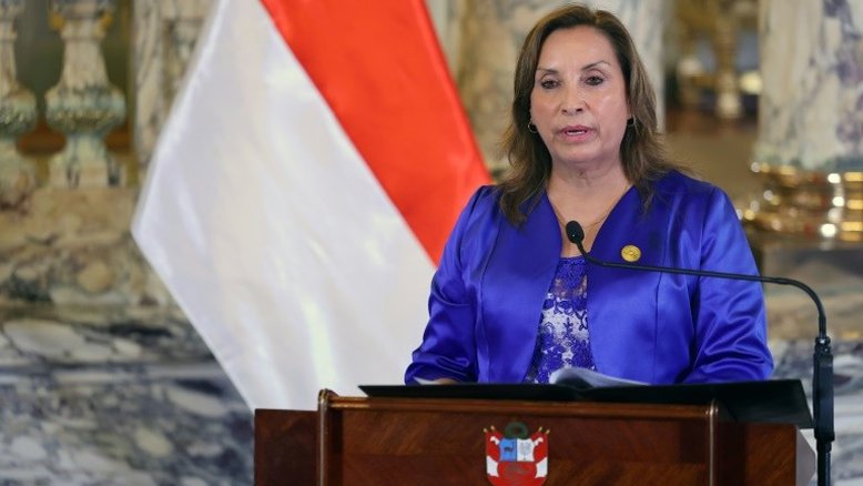 MP do Peru investigará presidente por não informar sobre cirurgia no nariz