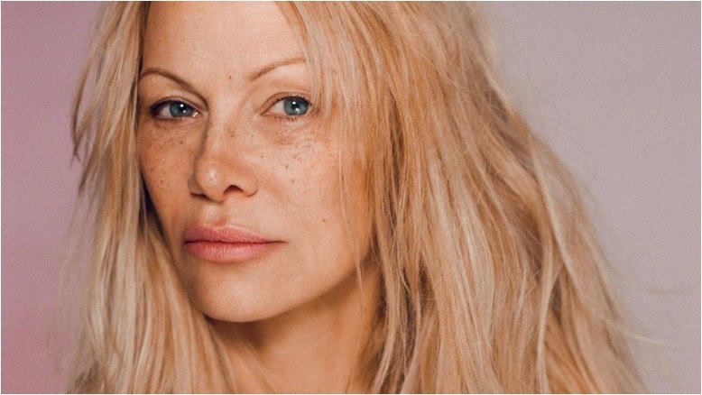 Relembre a carreira de Pamela Anderson, indicada ao Globo de Ouro