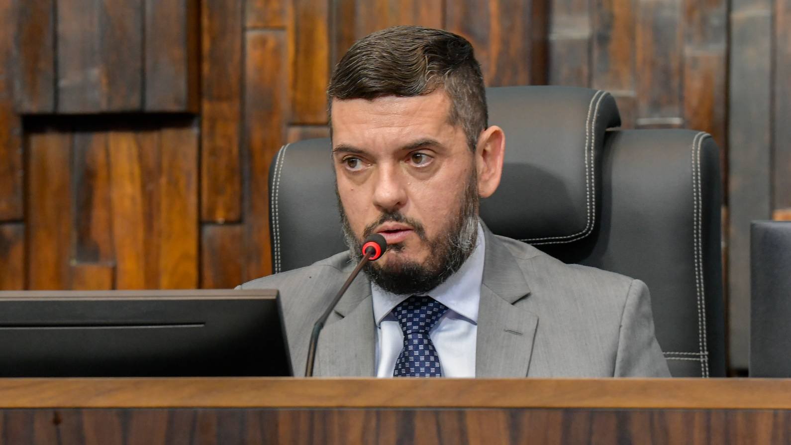 Governador do RJ indica próprio vice para cargo com salário de R$ 41 mil em tribunal 1 Governador do RJ indica próprio vice para cargo com salário de R$ 41 mil em tribunal