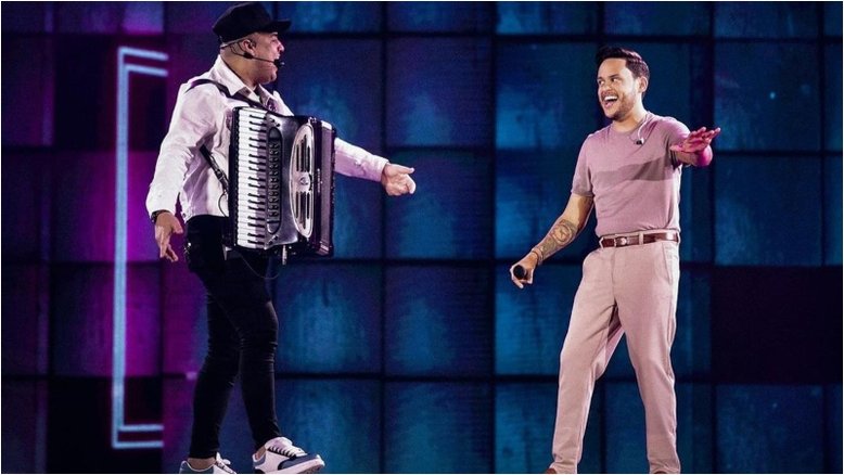 Thiago Aquino conquista 1 milhão de visualizações com clipe de 'Sexto Sentido'