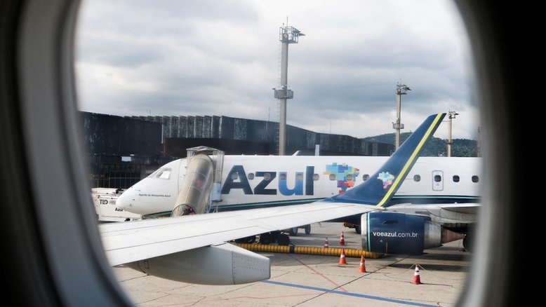 Demora do governo Lula para definir política de crédito desagrada setor aéreo