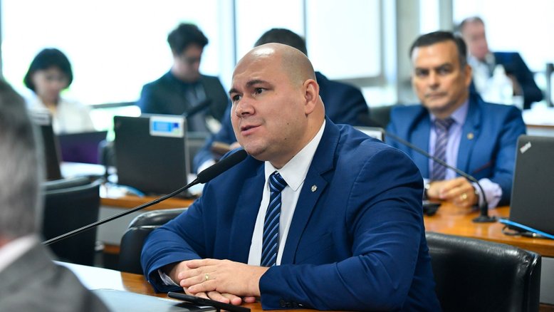 Prefeito de Cuiabá proíbe distribuição de marmita para moradores de rua