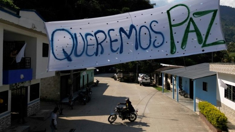 Combates deixam 13 mortos na fronteira entre Colômbia e Venezuela