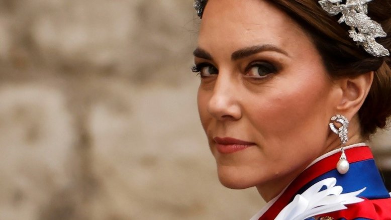 Príncipe William elogia 'força notável' de esposa Catherine em seu 43º aniversário