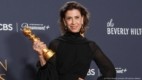 Fernanda Torres recebe Globo de Ouro por "Ainda estou aqui"