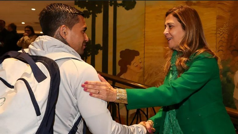 Dudu se encontrando com Leila Pereira em hotel de Curitiba