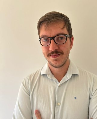 Aliados de Zambelli miram 'efeito Ramagem' para reagir a ordem de prisão