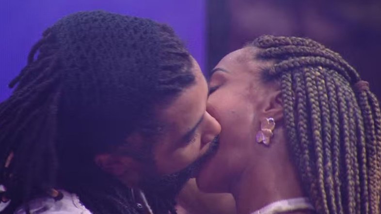 Diogo Almeida e Aline dão primeiro beijo do BBB25